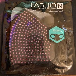 Fashion Mask Pink studs